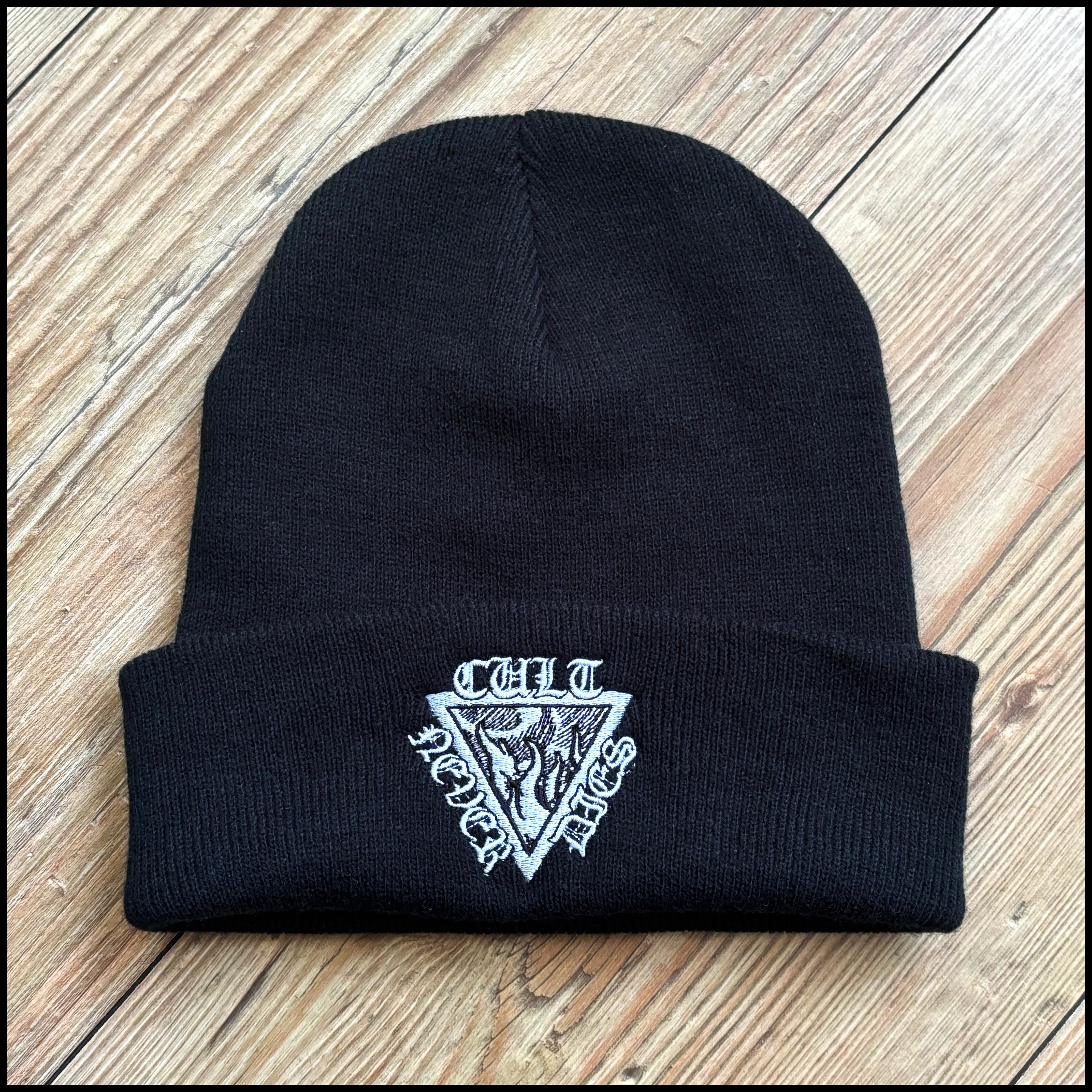 CULT NEVER DIES winter beanie hat